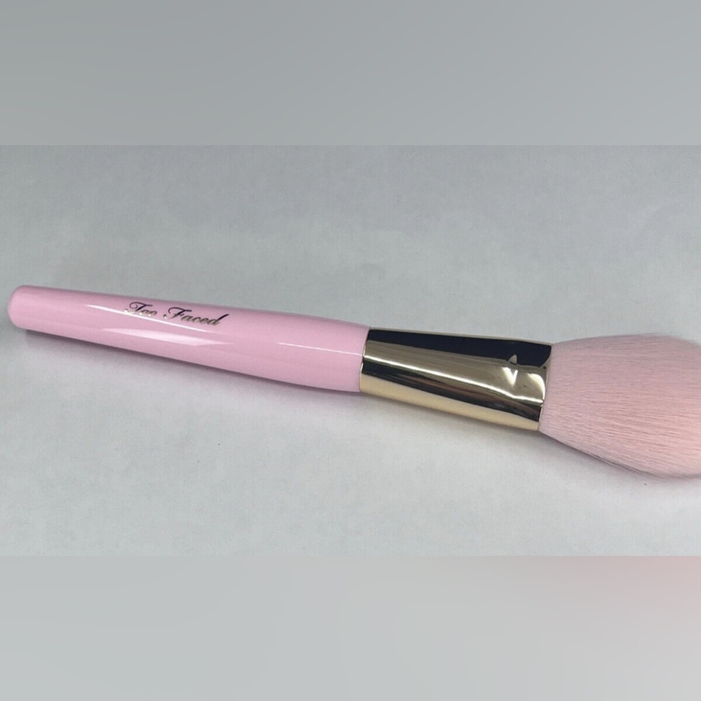 Too Faced Powder Brush! Comes with plastic cover!